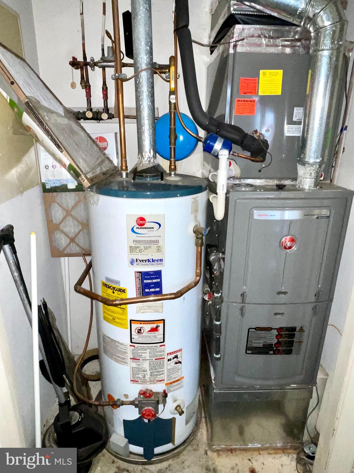 SPRING MILL - Residential