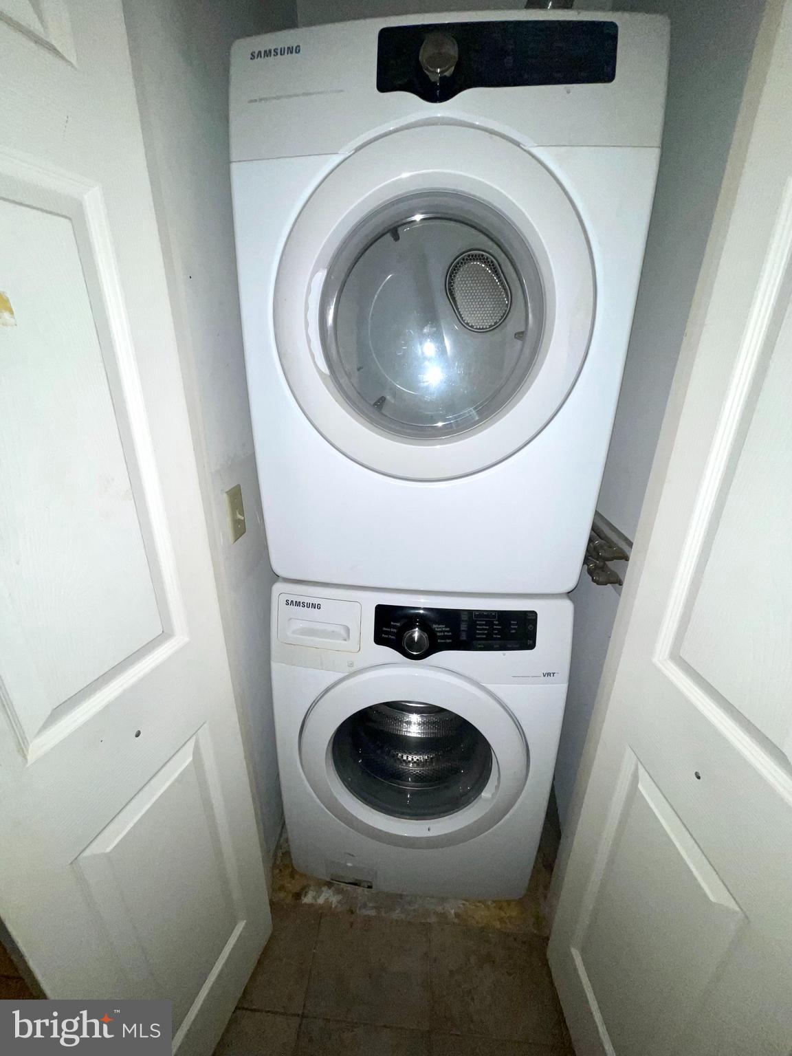 SPRING MILL - Residential