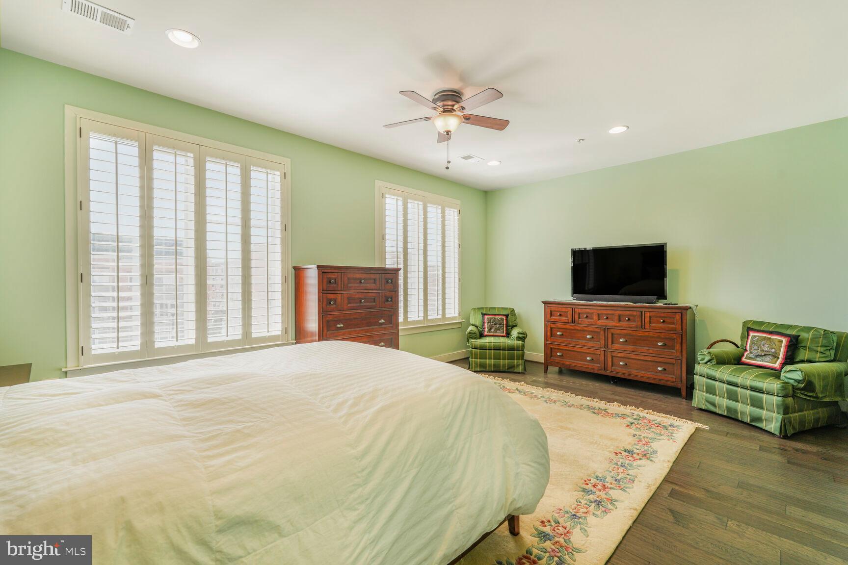 POTOMAC YARD - Residential