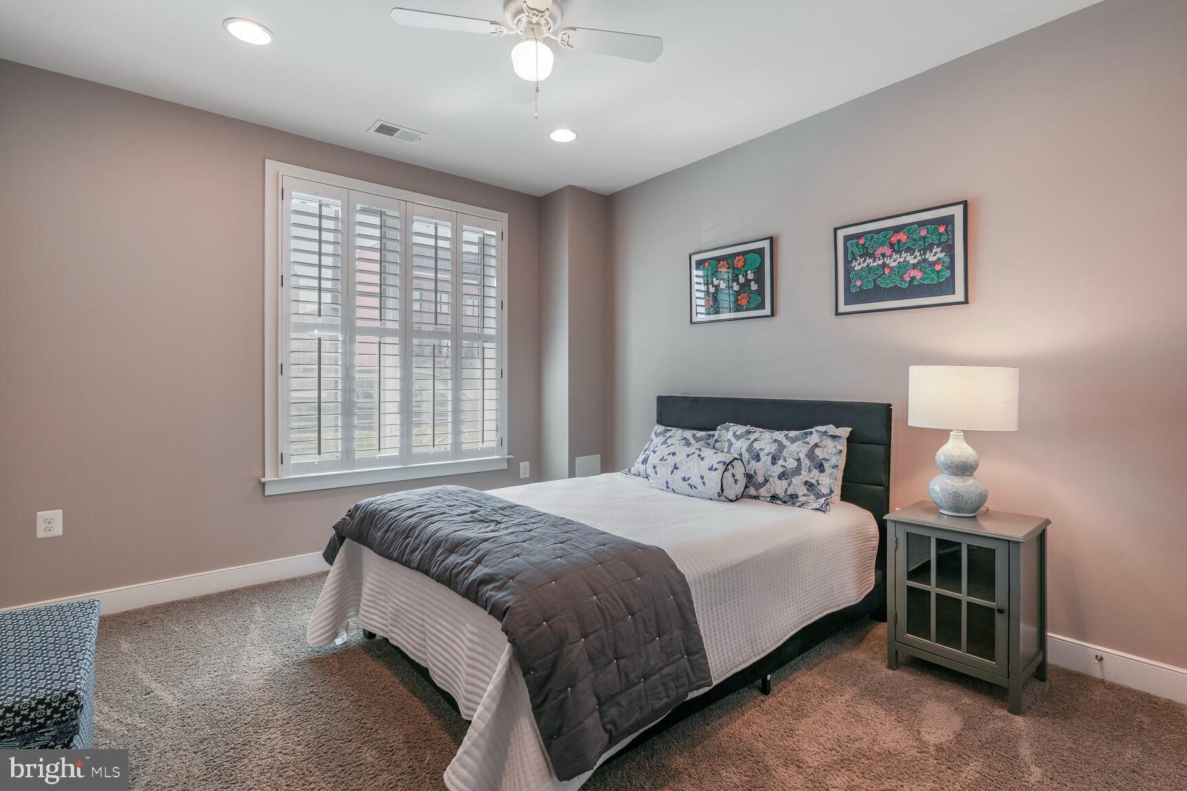 POTOMAC YARD - Residential