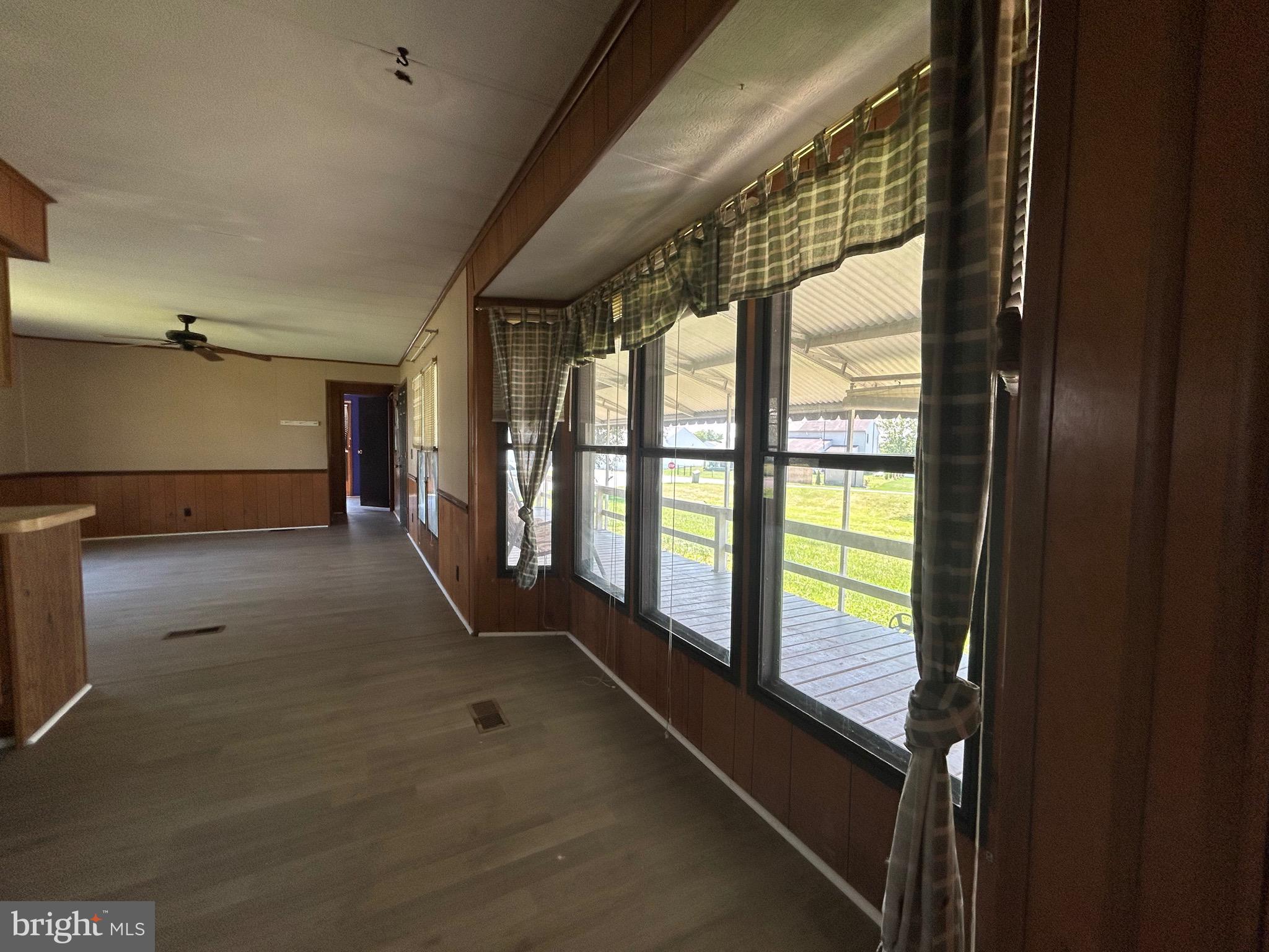 MEADOWVIEW MHP - Residential