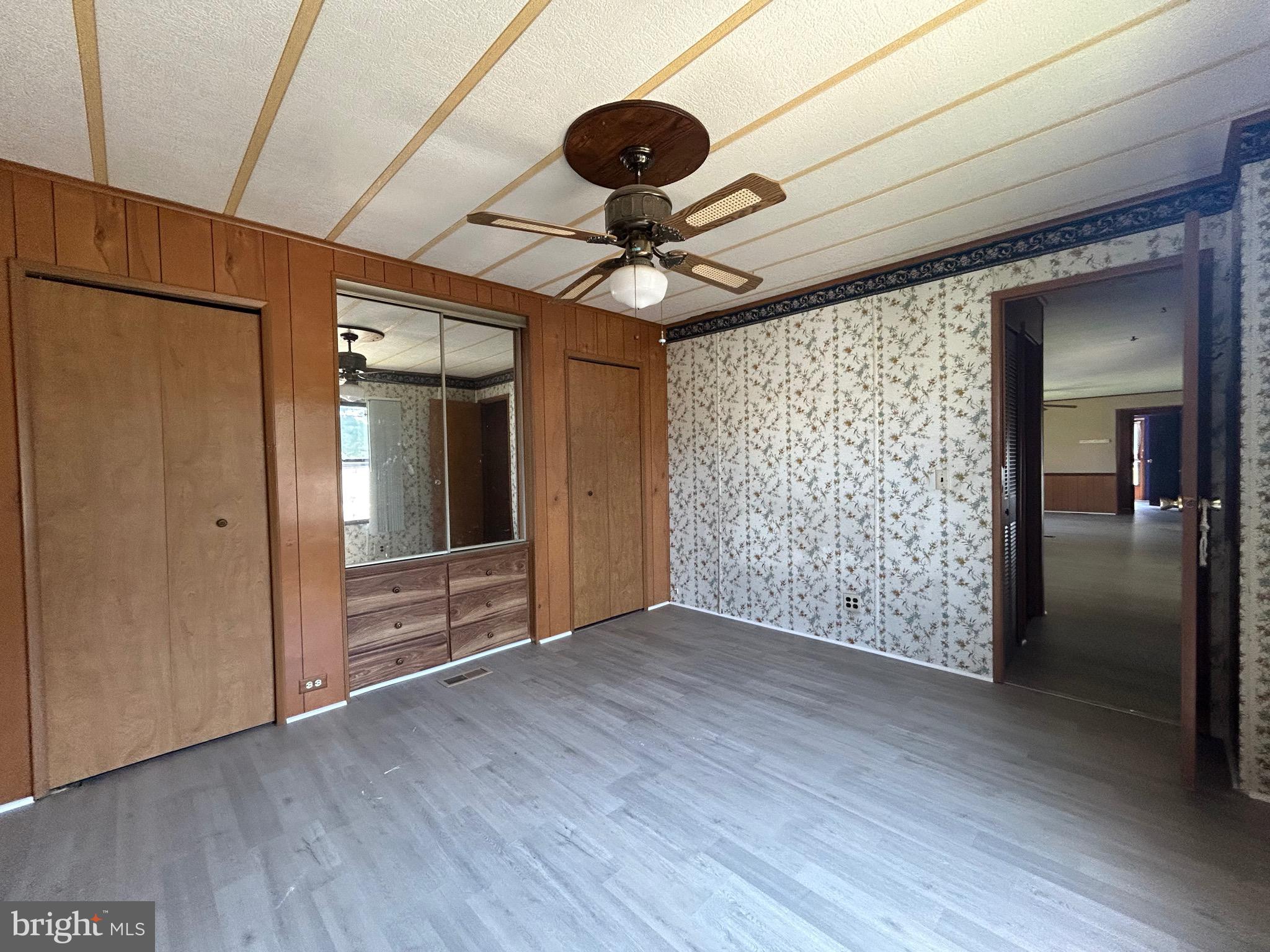 MEADOWVIEW MHP - Residential