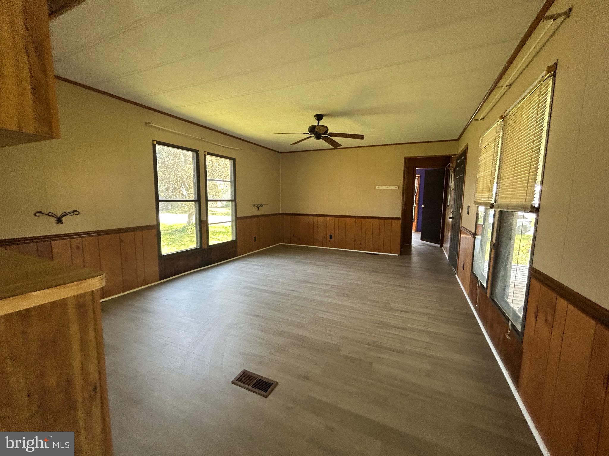 MEADOWVIEW MHP - Residential