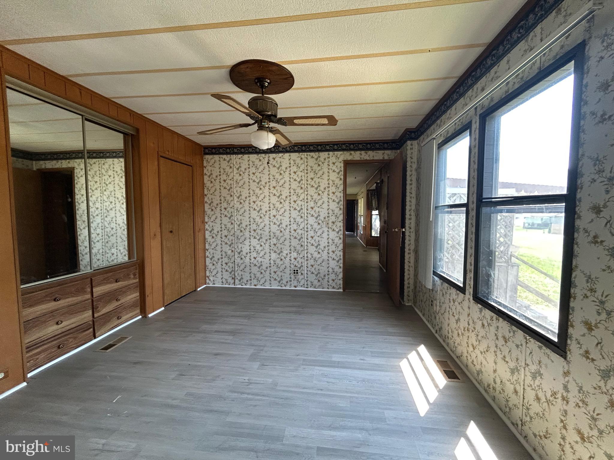 MEADOWVIEW MHP - Residential