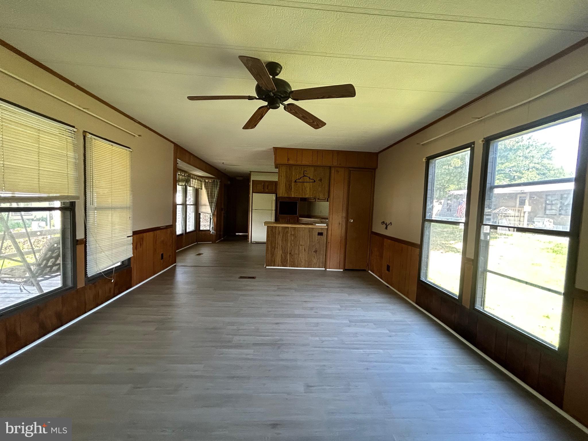 MEADOWVIEW MHP - Residential