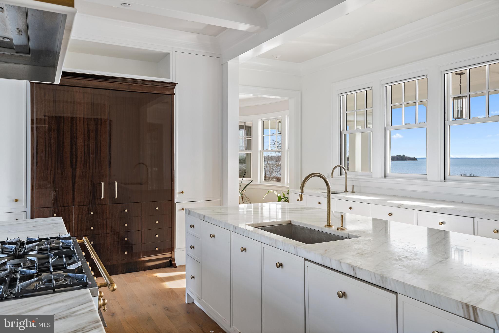 MAIDSTONE FARM - Residential