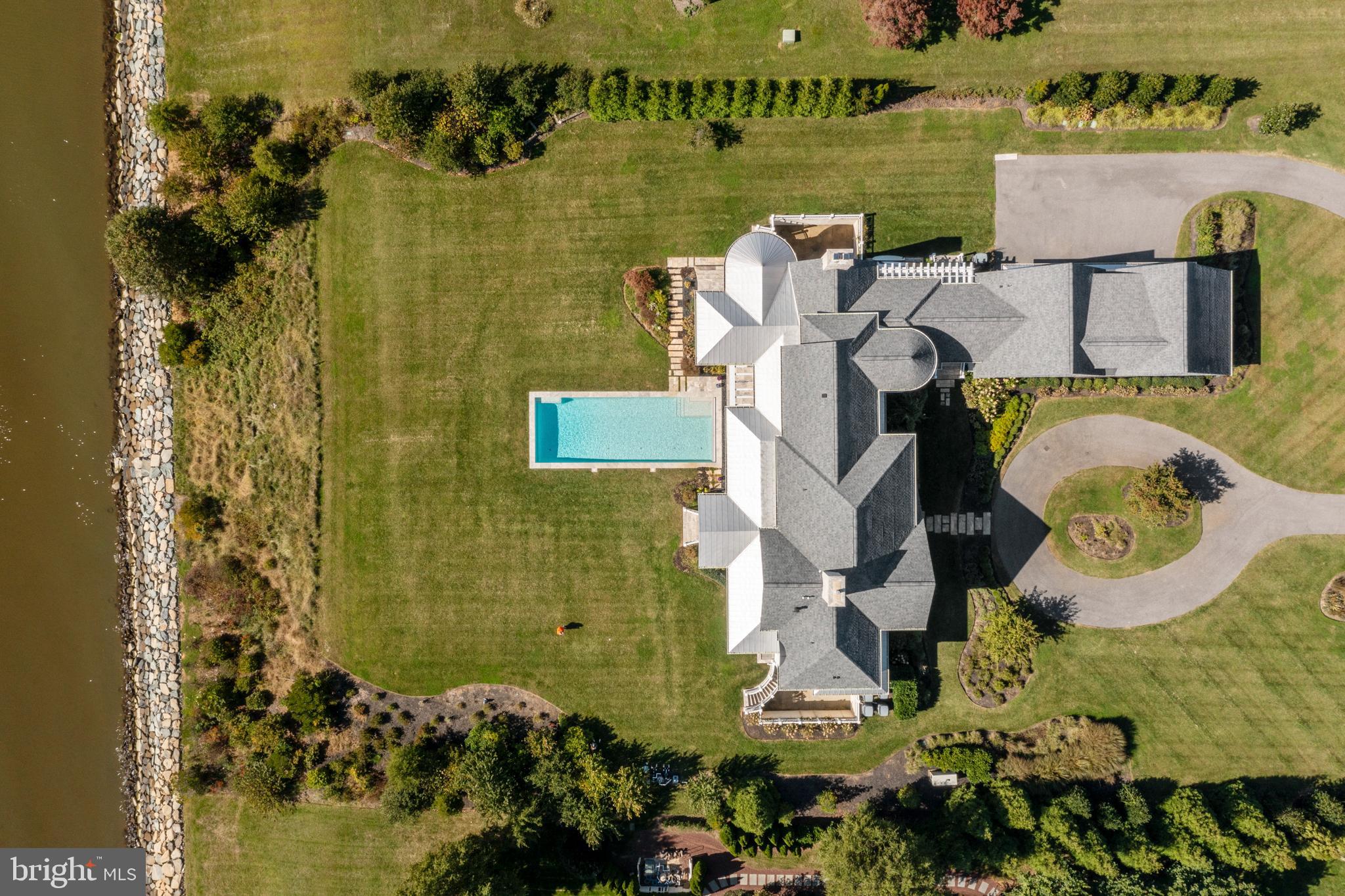 MAIDSTONE FARM - Residential