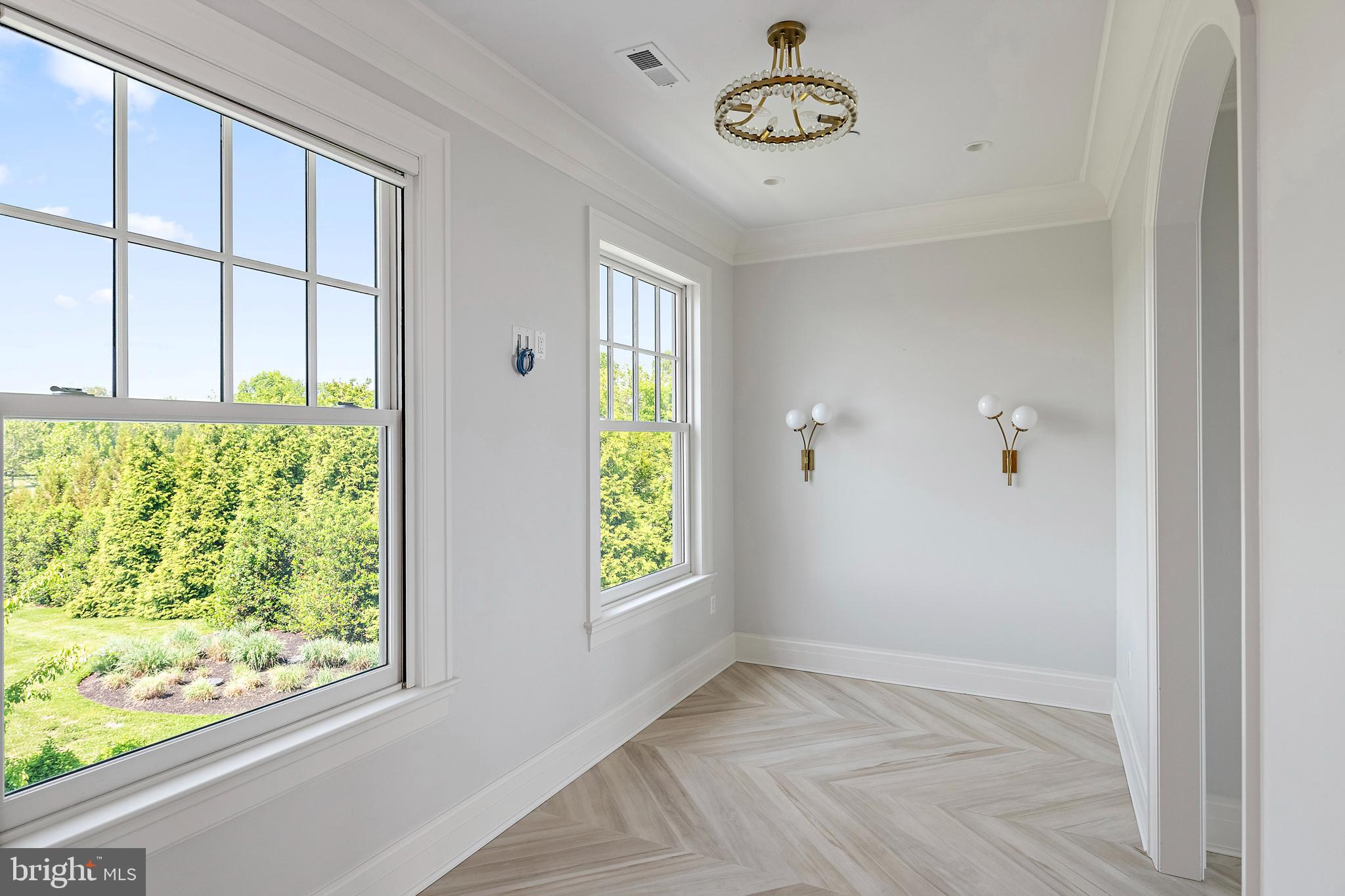 MAIDSTONE FARM - Residential