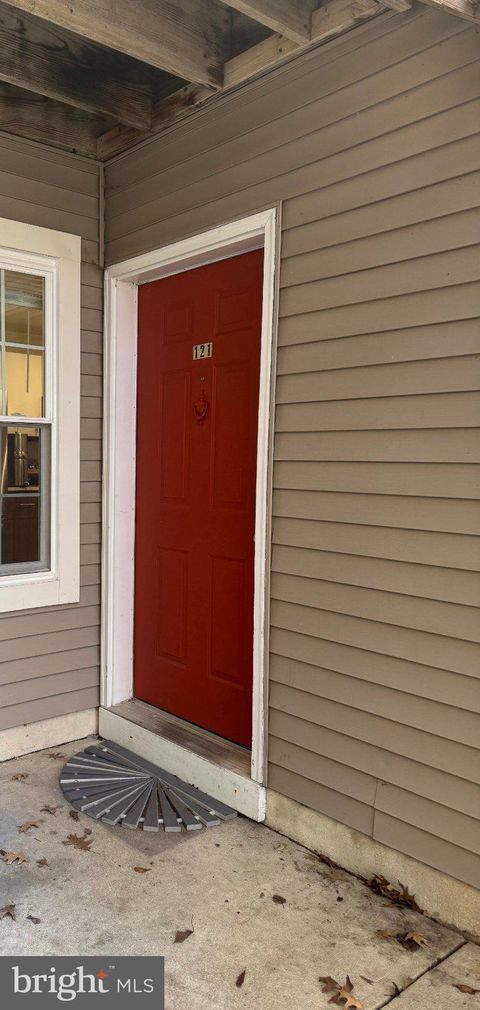 121 DRIFTWOOD COURT ABSECON NJ 08205