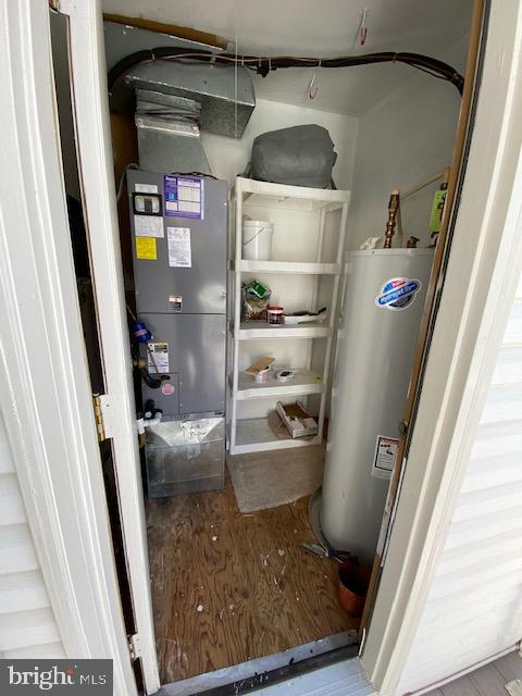 OLDE MILL - Residential Lease