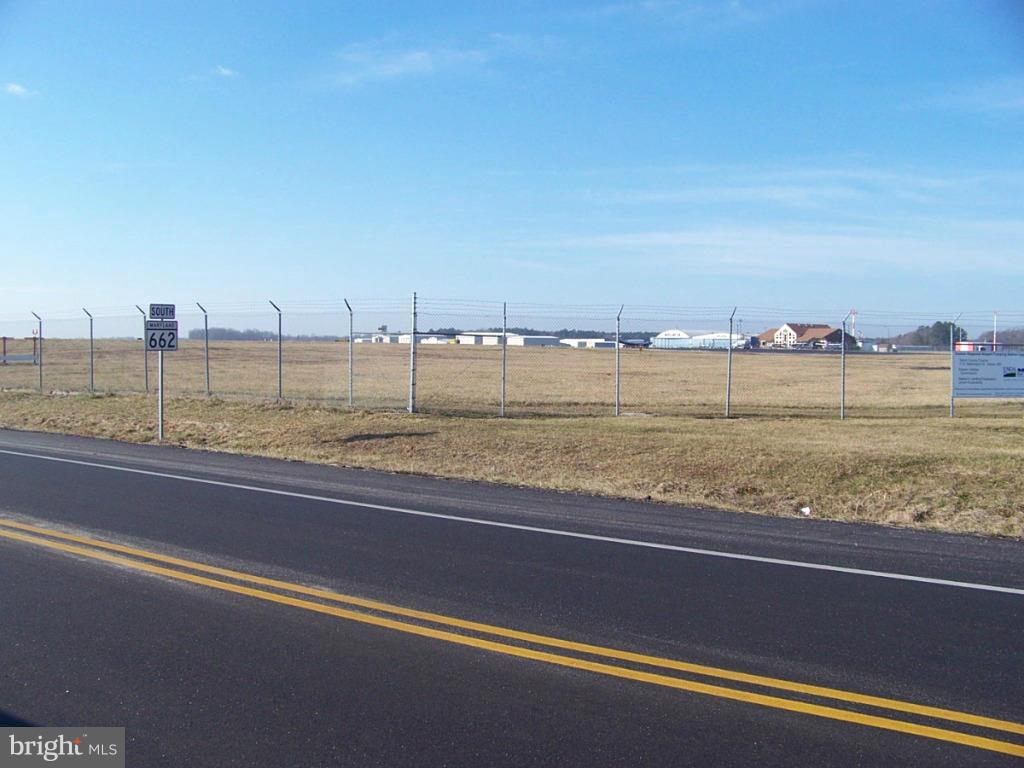 EASTON - Commercial Sale