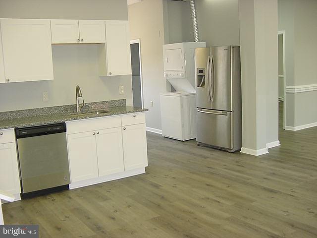 OLD TOWN FRONT ROYAL - Residential Lease