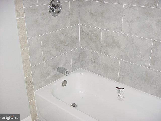 OLD TOWN FRONT ROYAL - Residential Lease