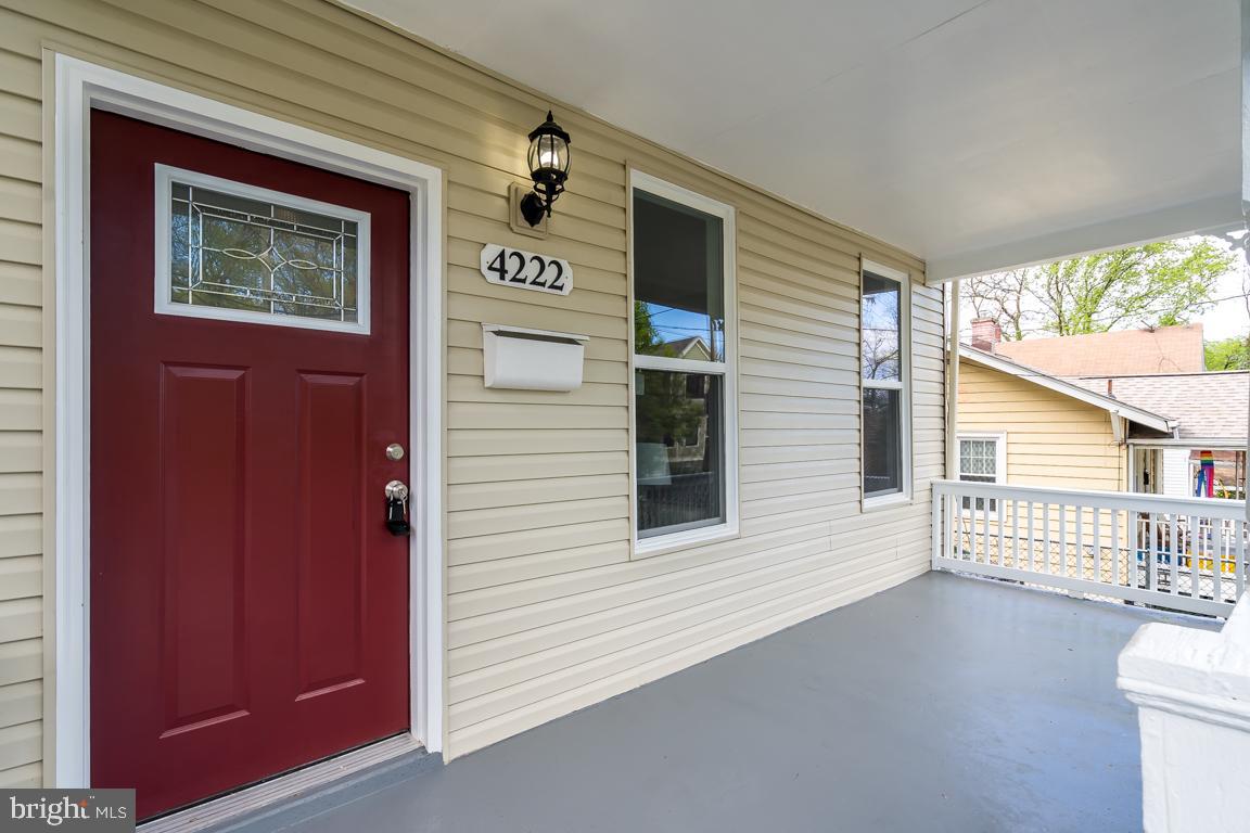 MT RAINIER - Residential Lease