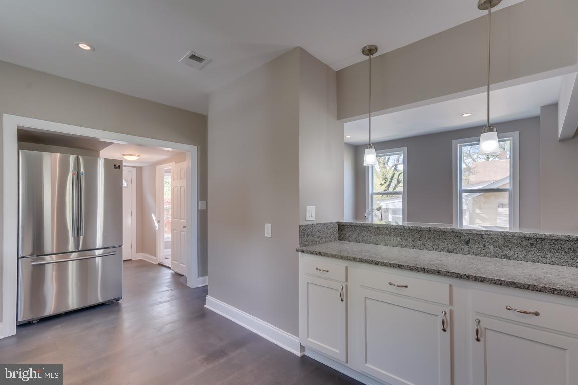 MT RAINIER - Residential Lease