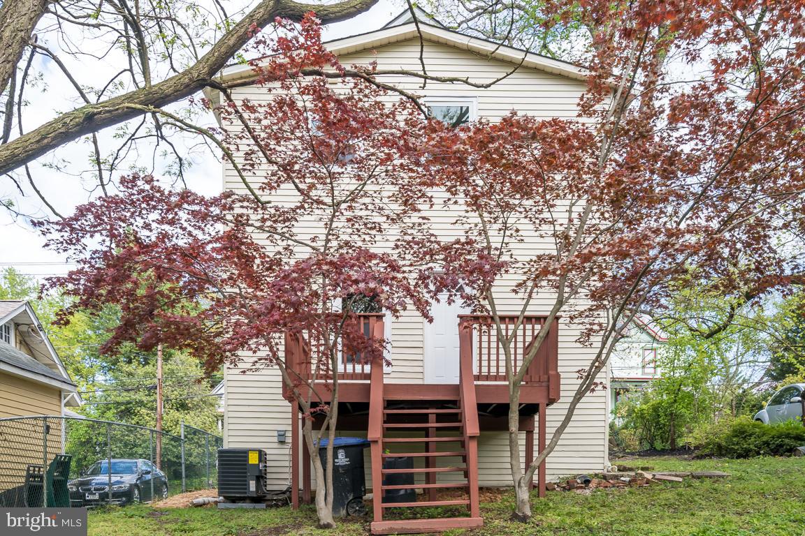 MT RAINIER - Residential Lease