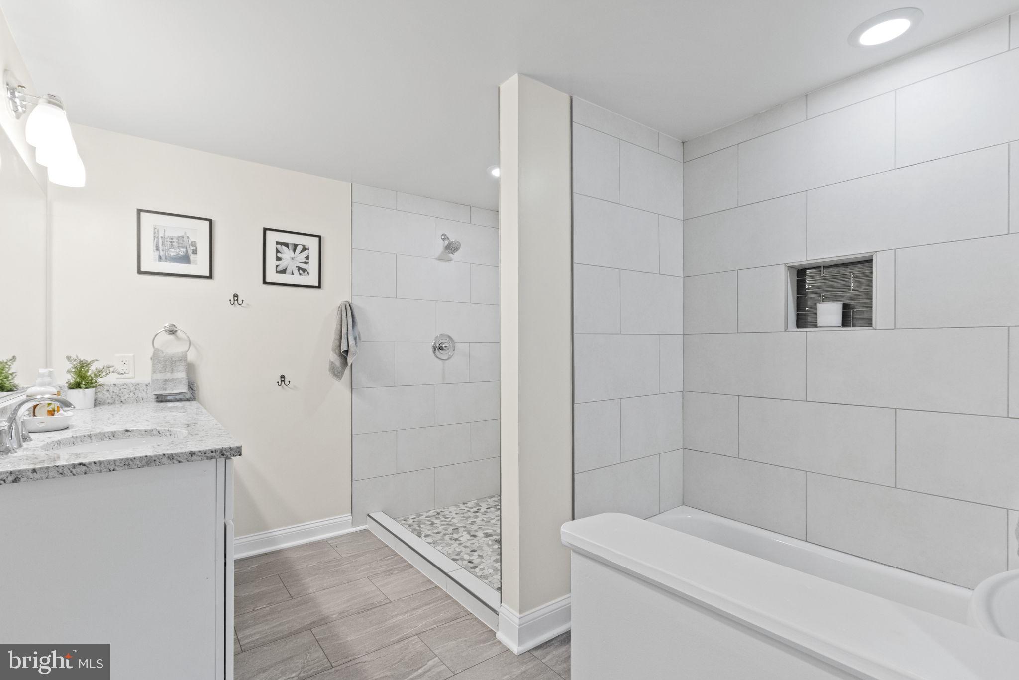 BUCKINGHAM AT BELAIR - Residential