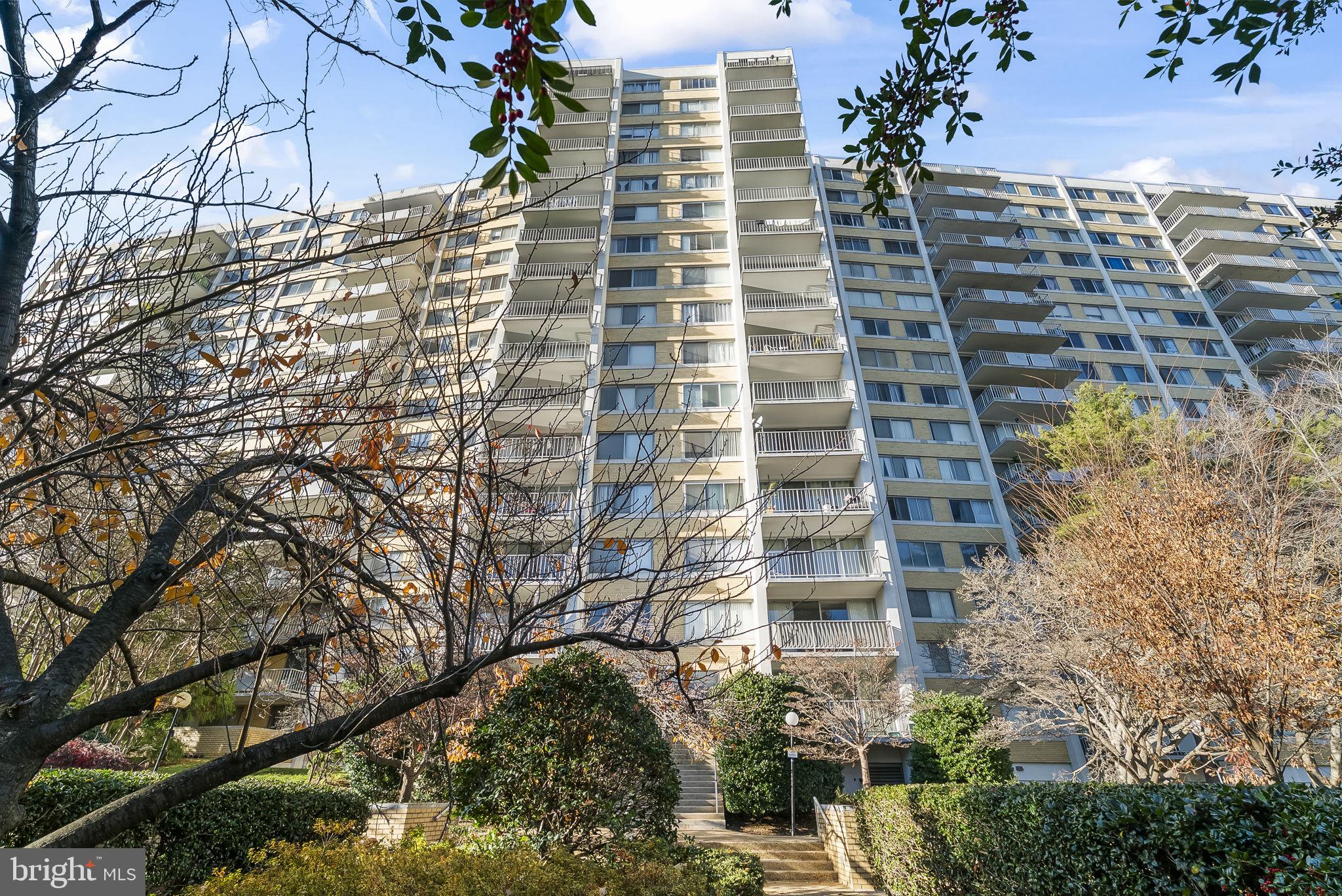 THE FOUNTAINS - Residential Lease