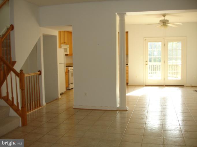 CLOVERLEAF TOWNHOMES - Residential Lease