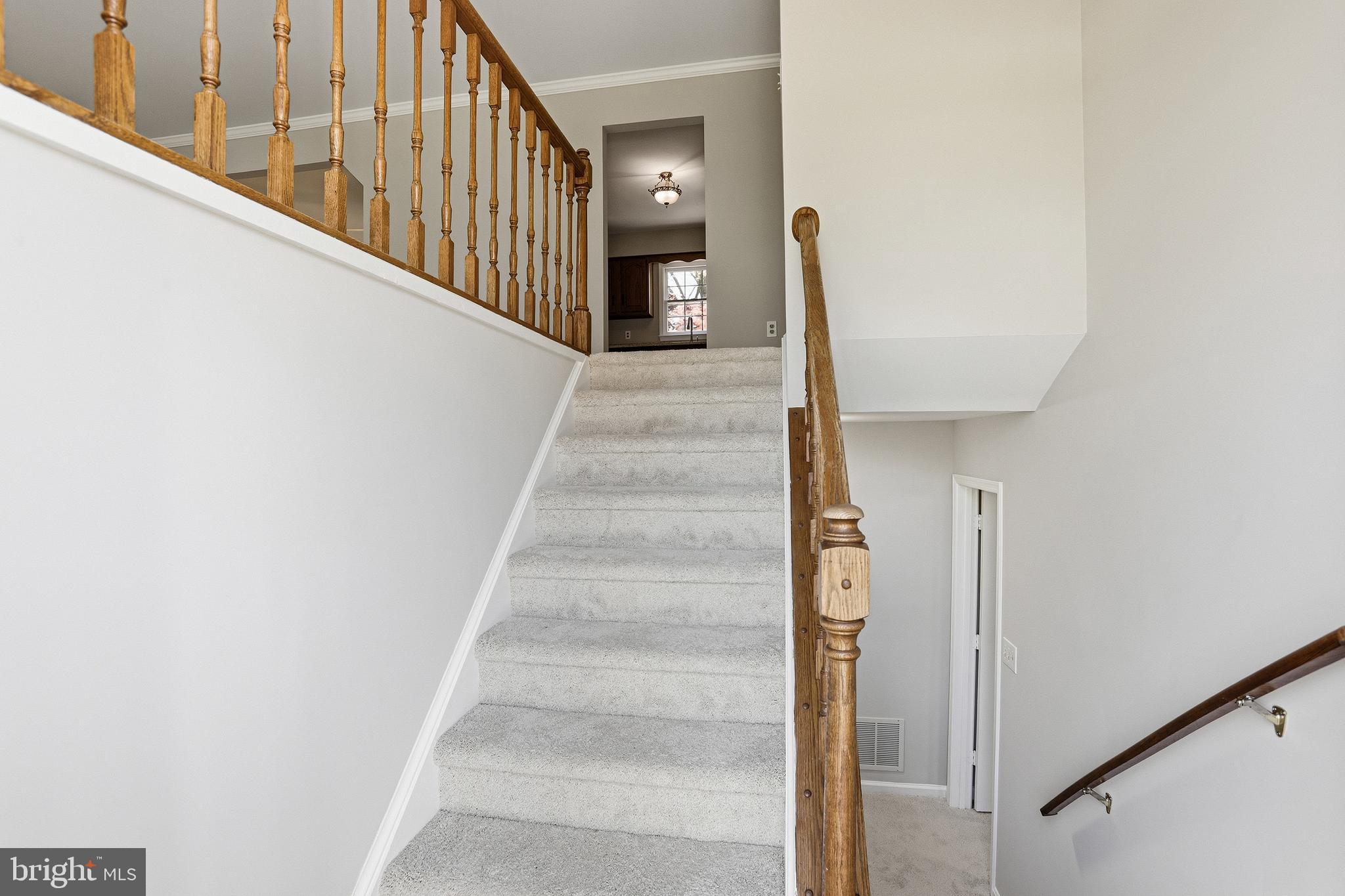 6 LORD FAIRFAX DRIVE