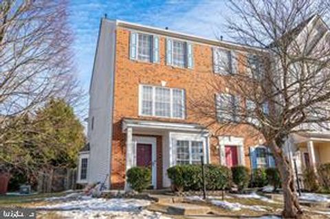 8853 STABLE FOREST PLACE BRISTOW VA 20136