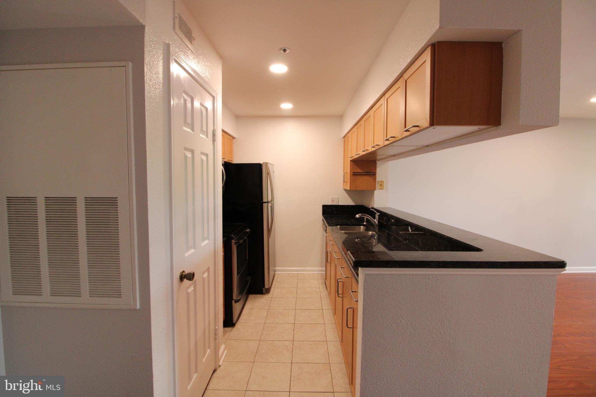 POINTE AT PARK CENTER - Residential Lease