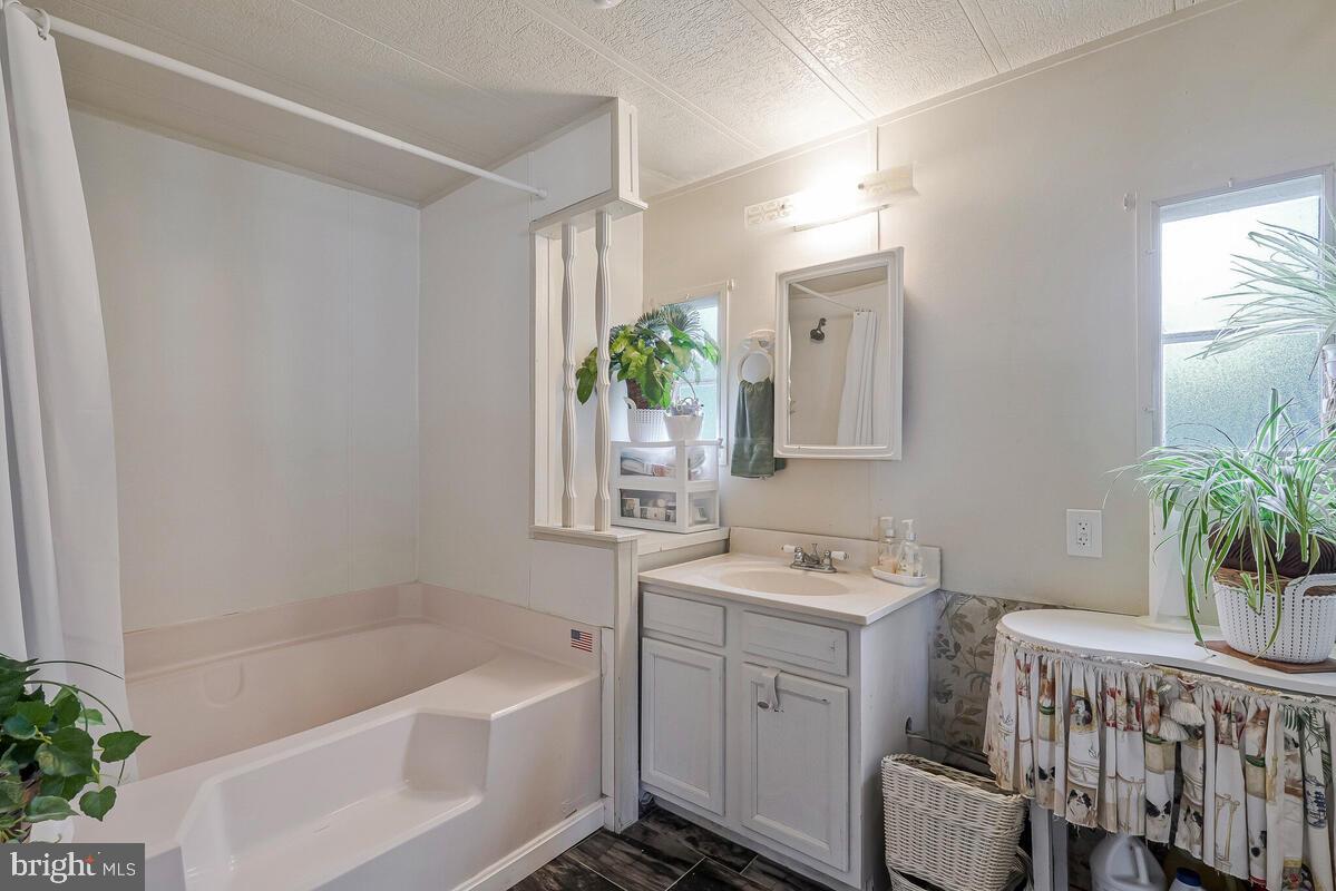 FLOWER VILLAGE - Residential