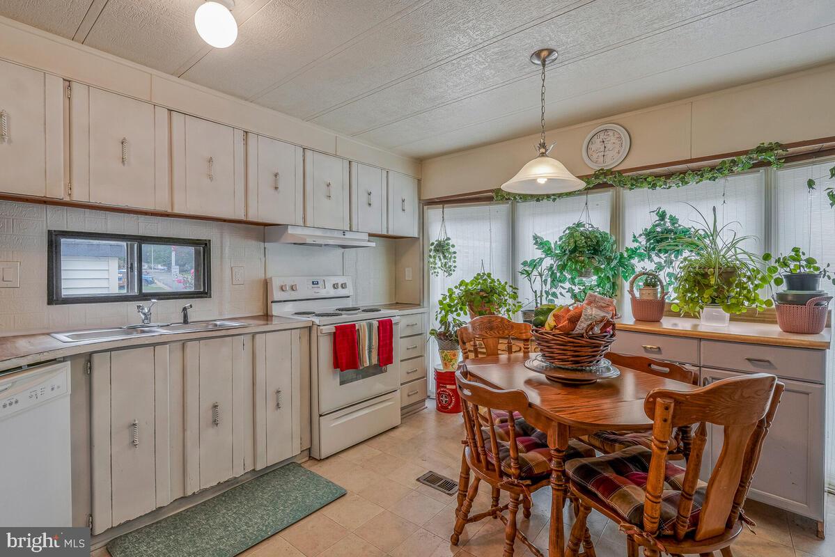 FLOWER VILLAGE - Residential