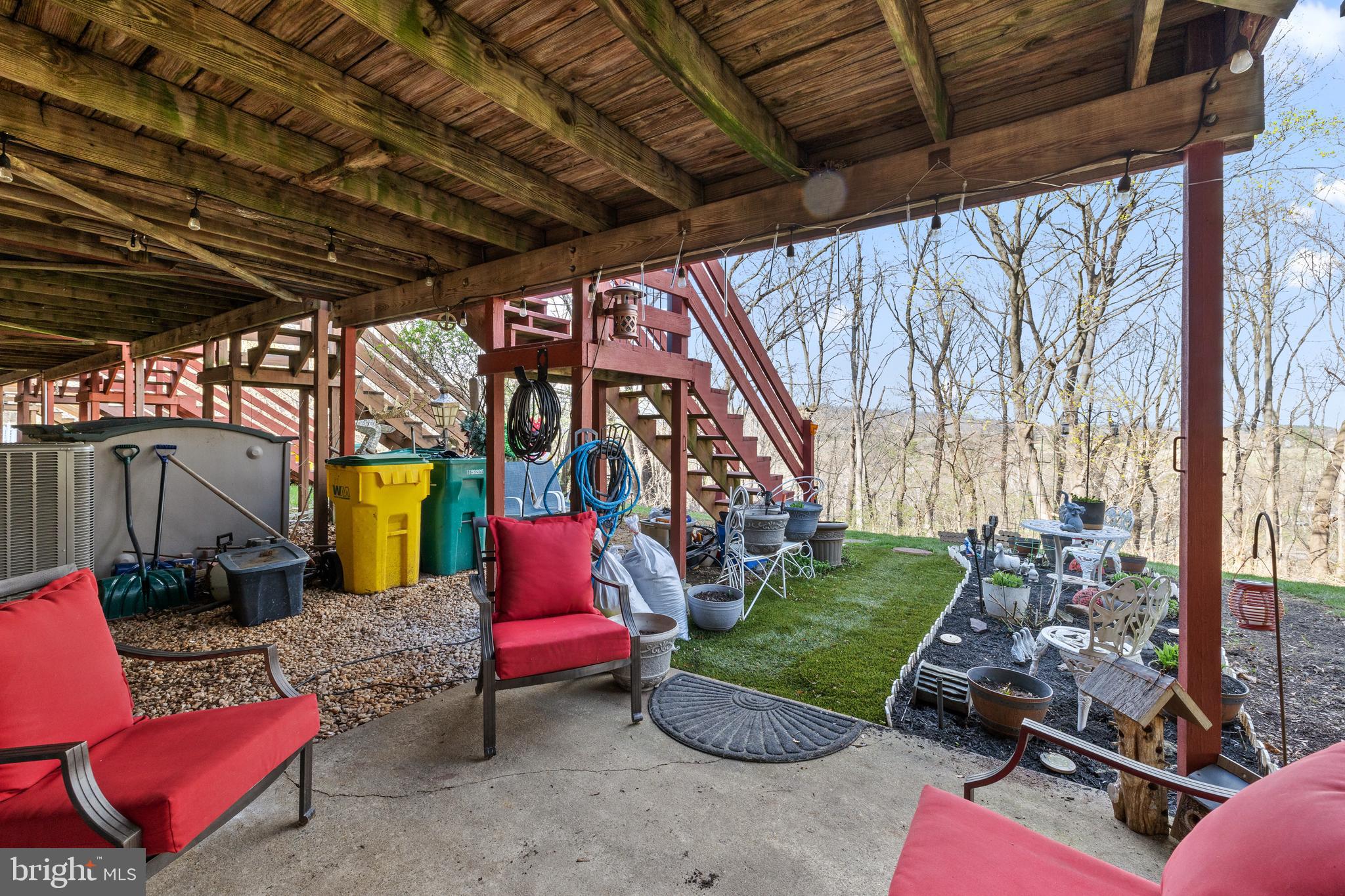 MAPLE HILL - Residential