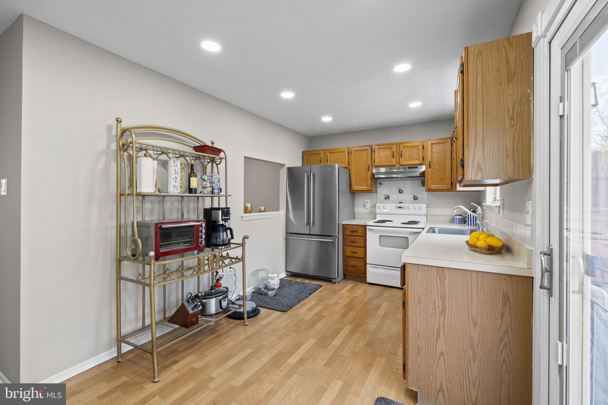 MAPLE HILL - Residential