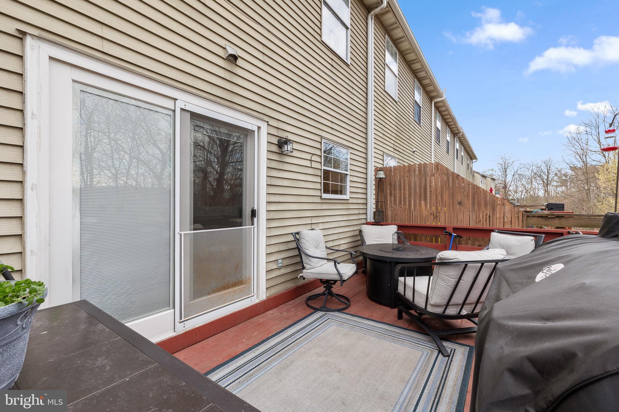 MAPLE HILL - Residential