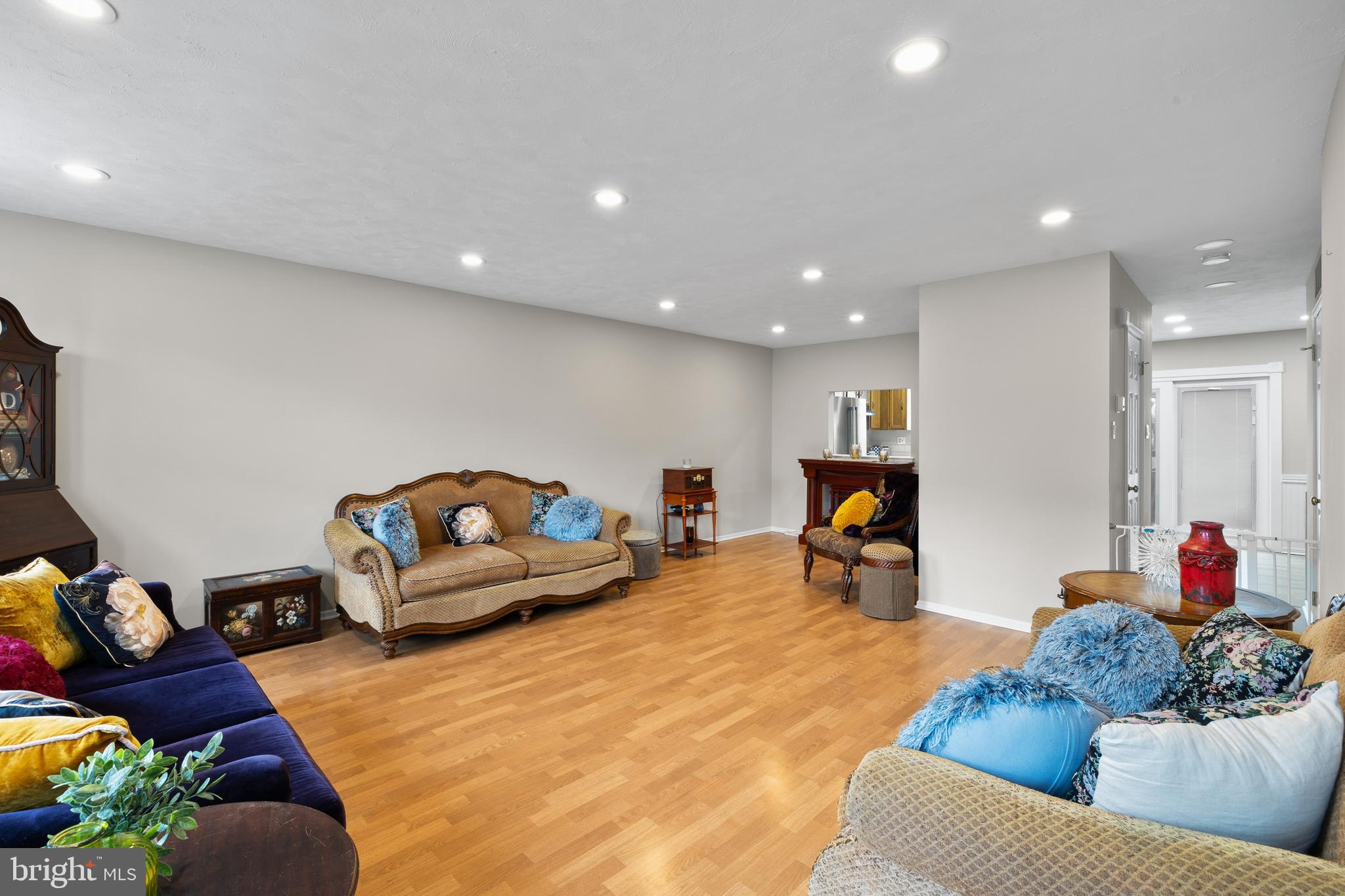 MAPLE HILL - Residential