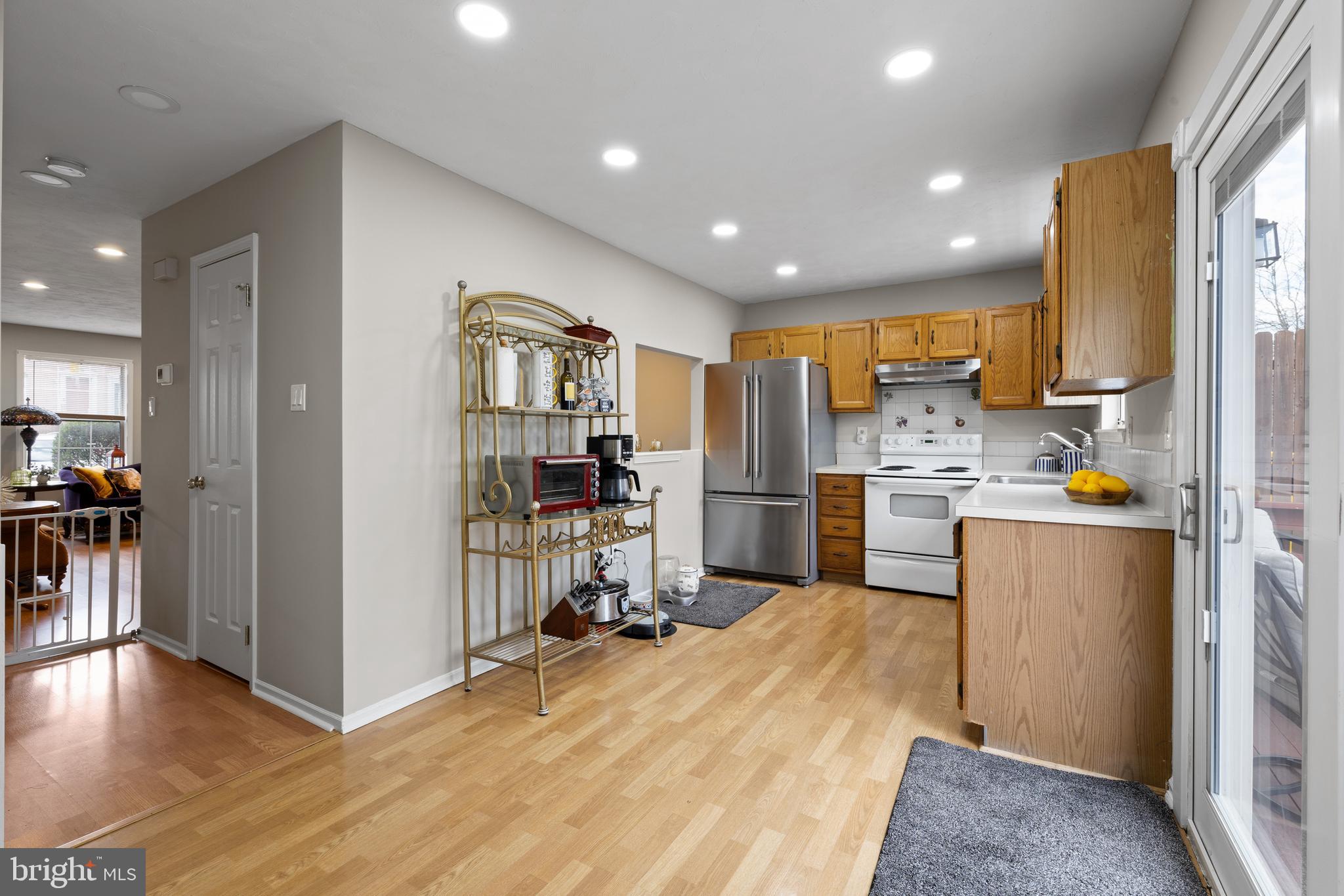 MAPLE HILL - Residential