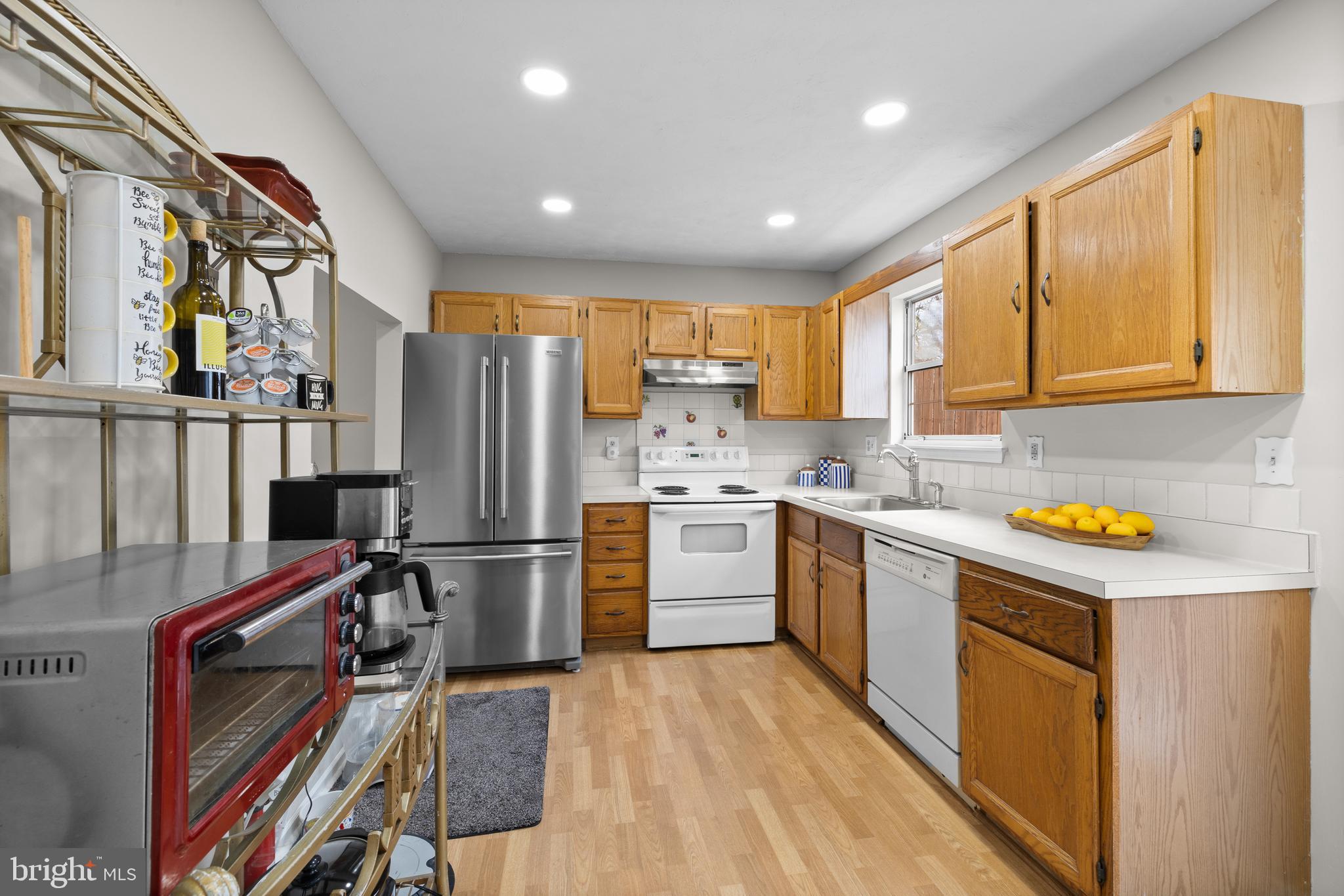 MAPLE HILL - Residential