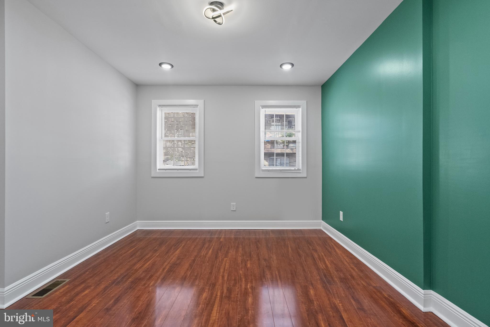MCELDERRY PARK - Residential