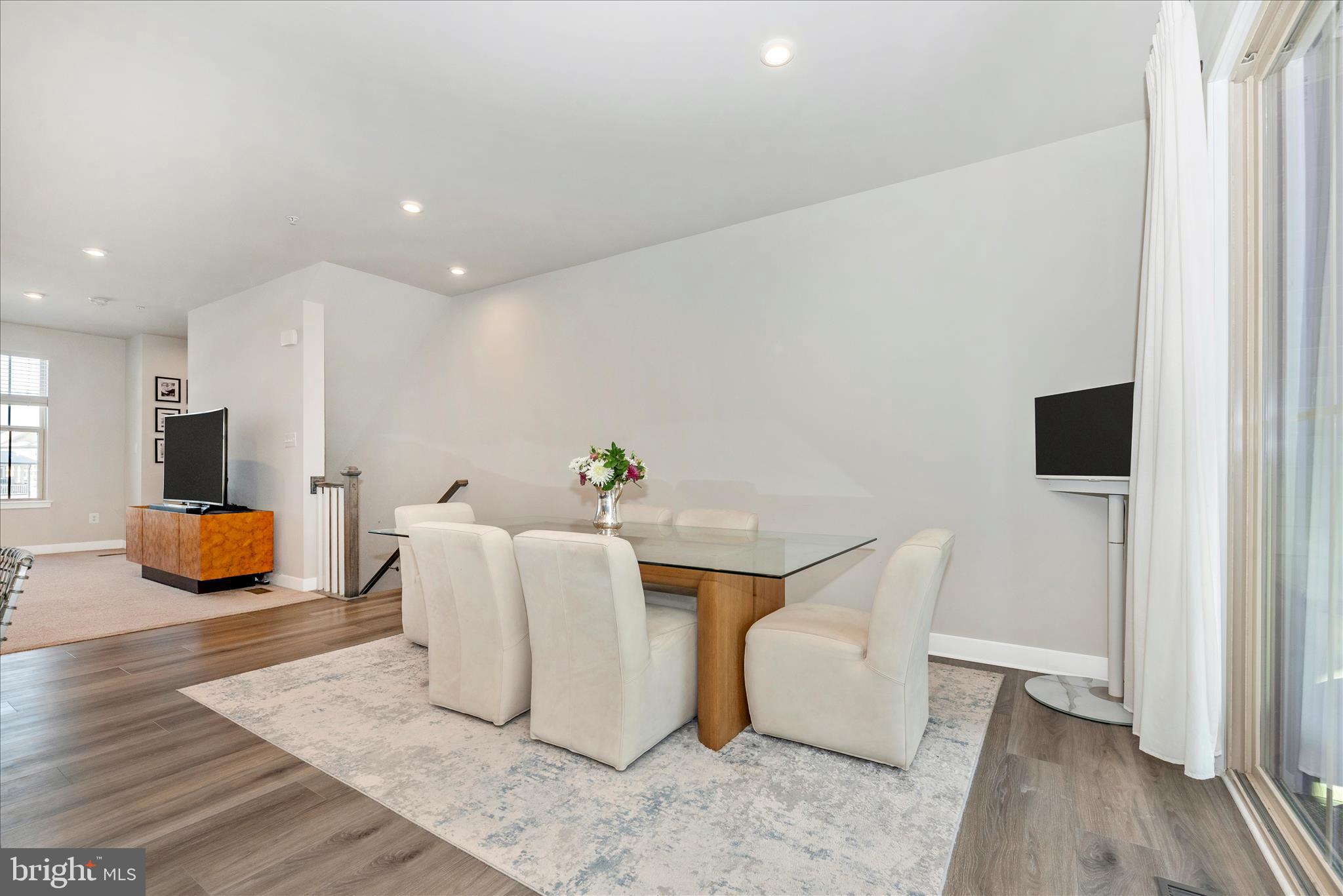 VILLAGES OF URBANA - Residential