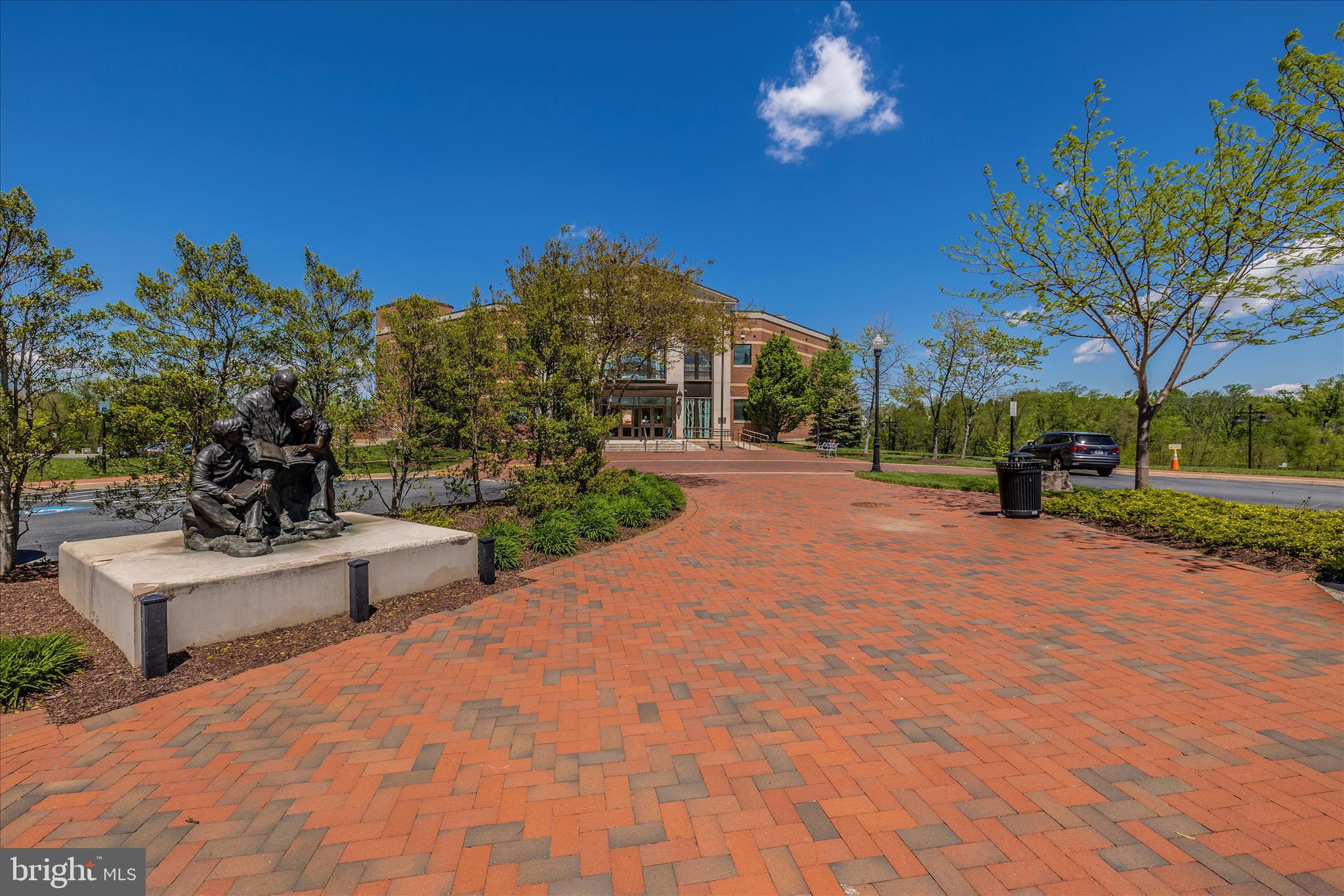 VILLAGES OF URBANA - Residential