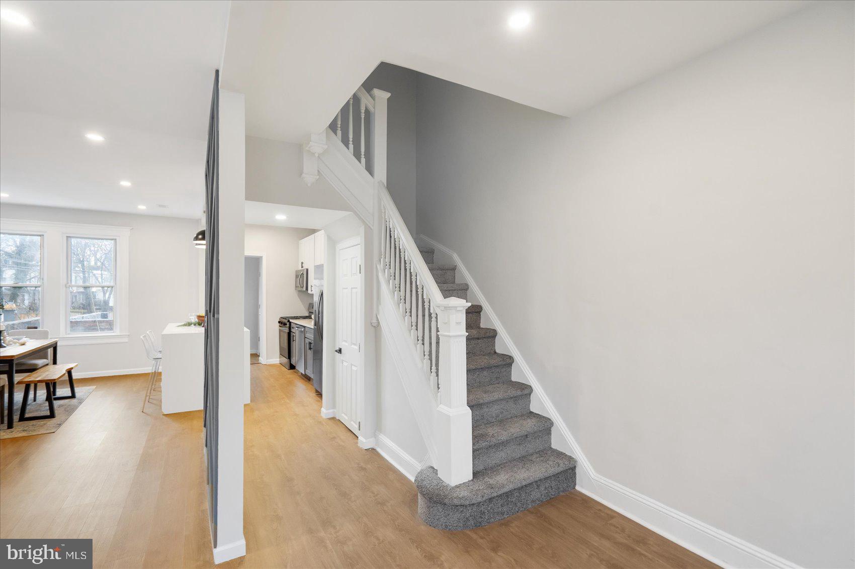 WAVERLY - Residential