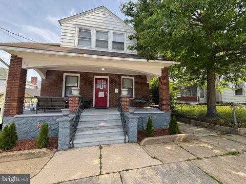 Photo of 210 E Mulberry Street, MILLVILLE, NJ 08332 (MLS # NJCB2030580)