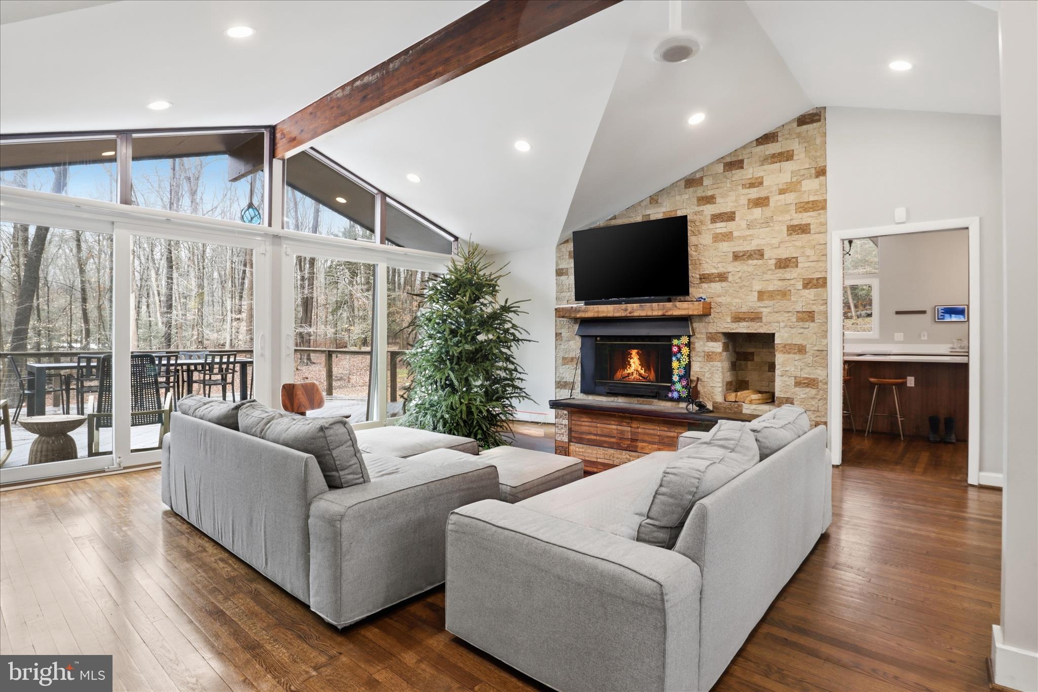 BOUNDBROOK - Residential