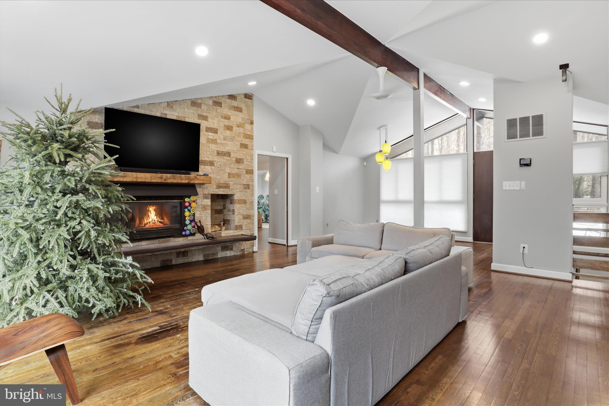 BOUNDBROOK - Residential