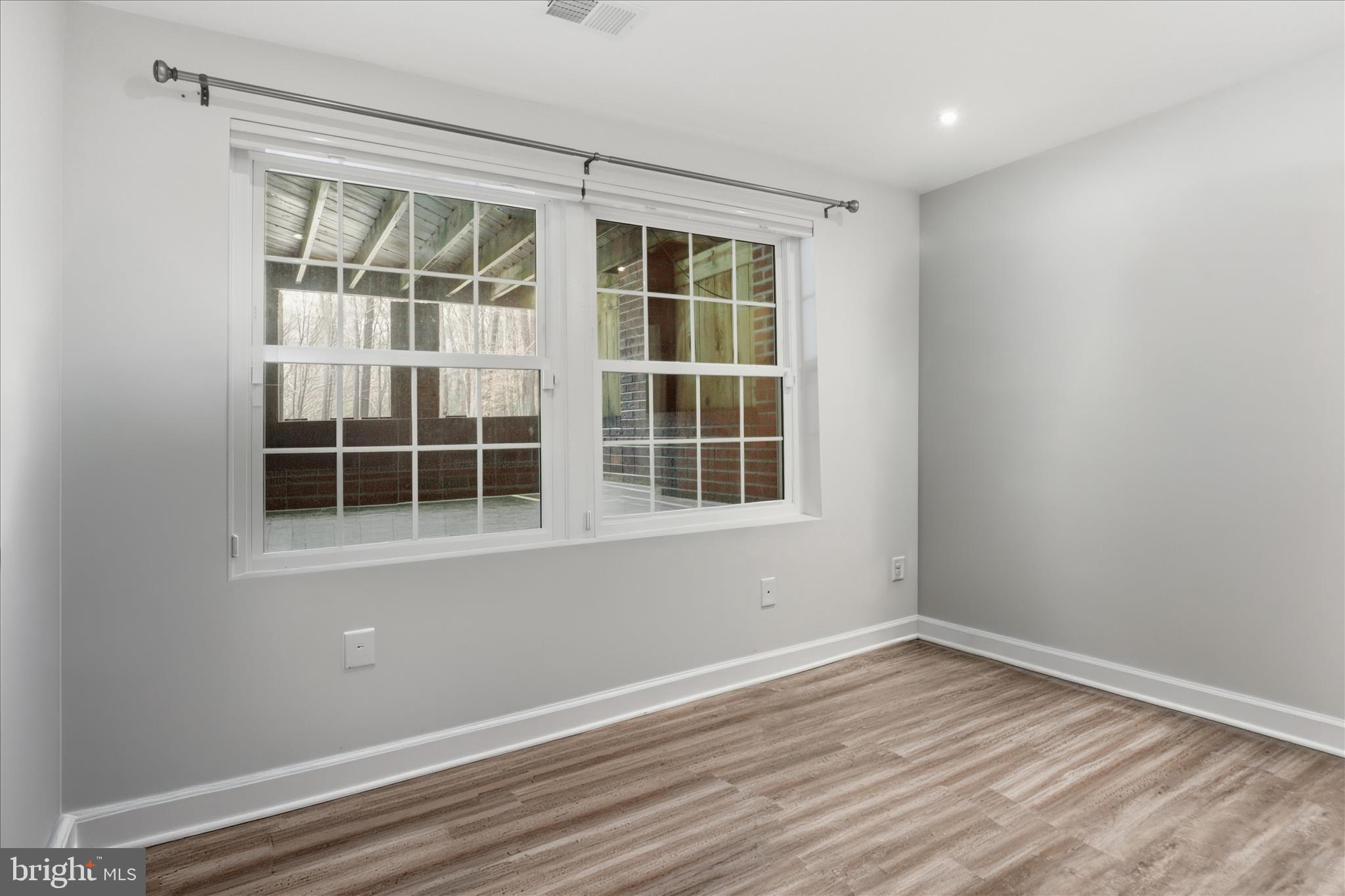 BOUNDBROOK - Residential