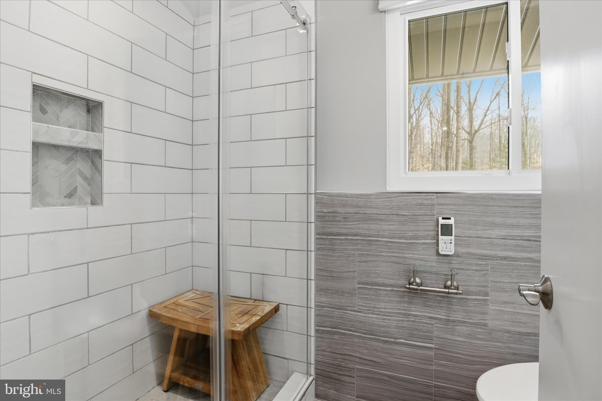 BOUNDBROOK - Residential