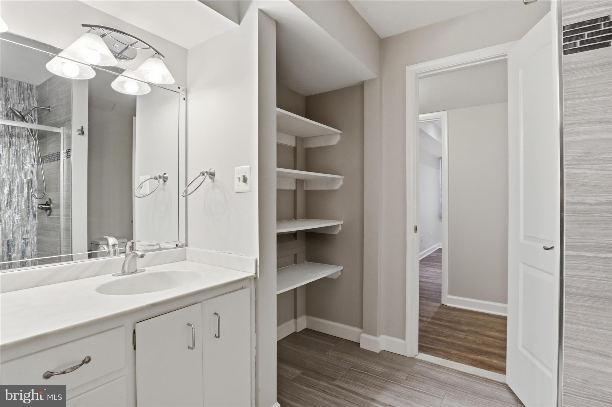 BOUNDBROOK - Residential