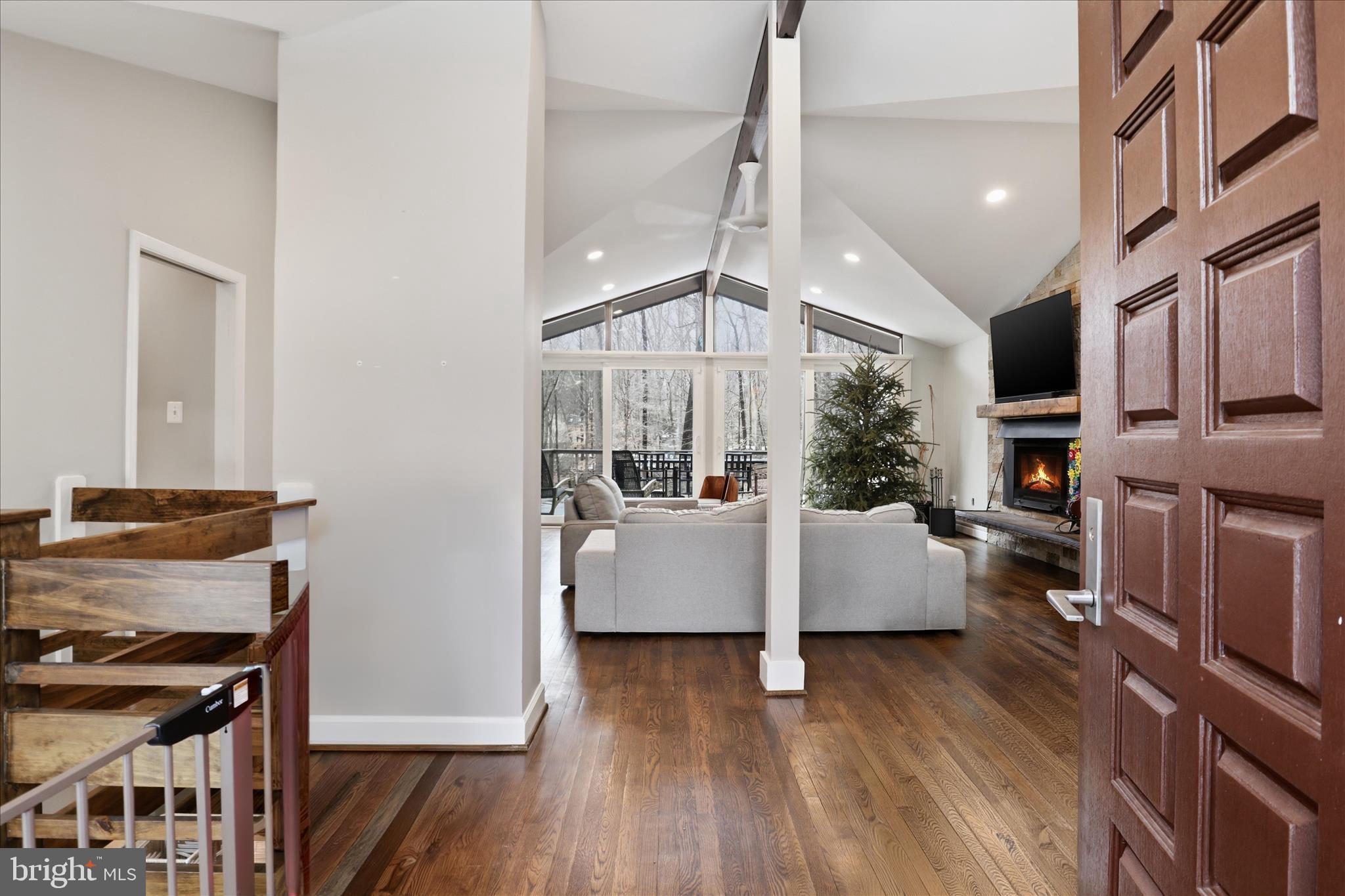 BOUNDBROOK - Residential