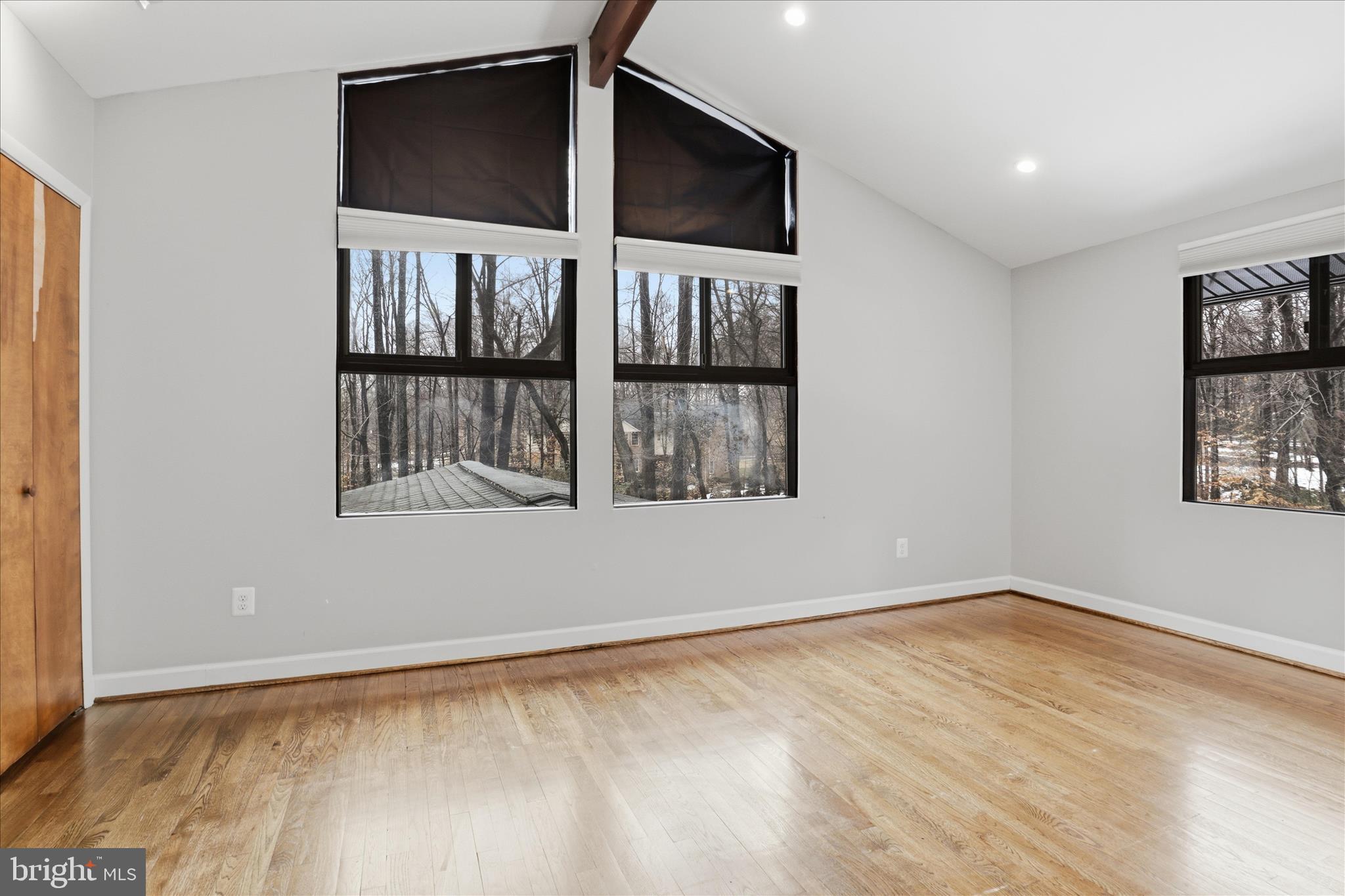 BOUNDBROOK - Residential