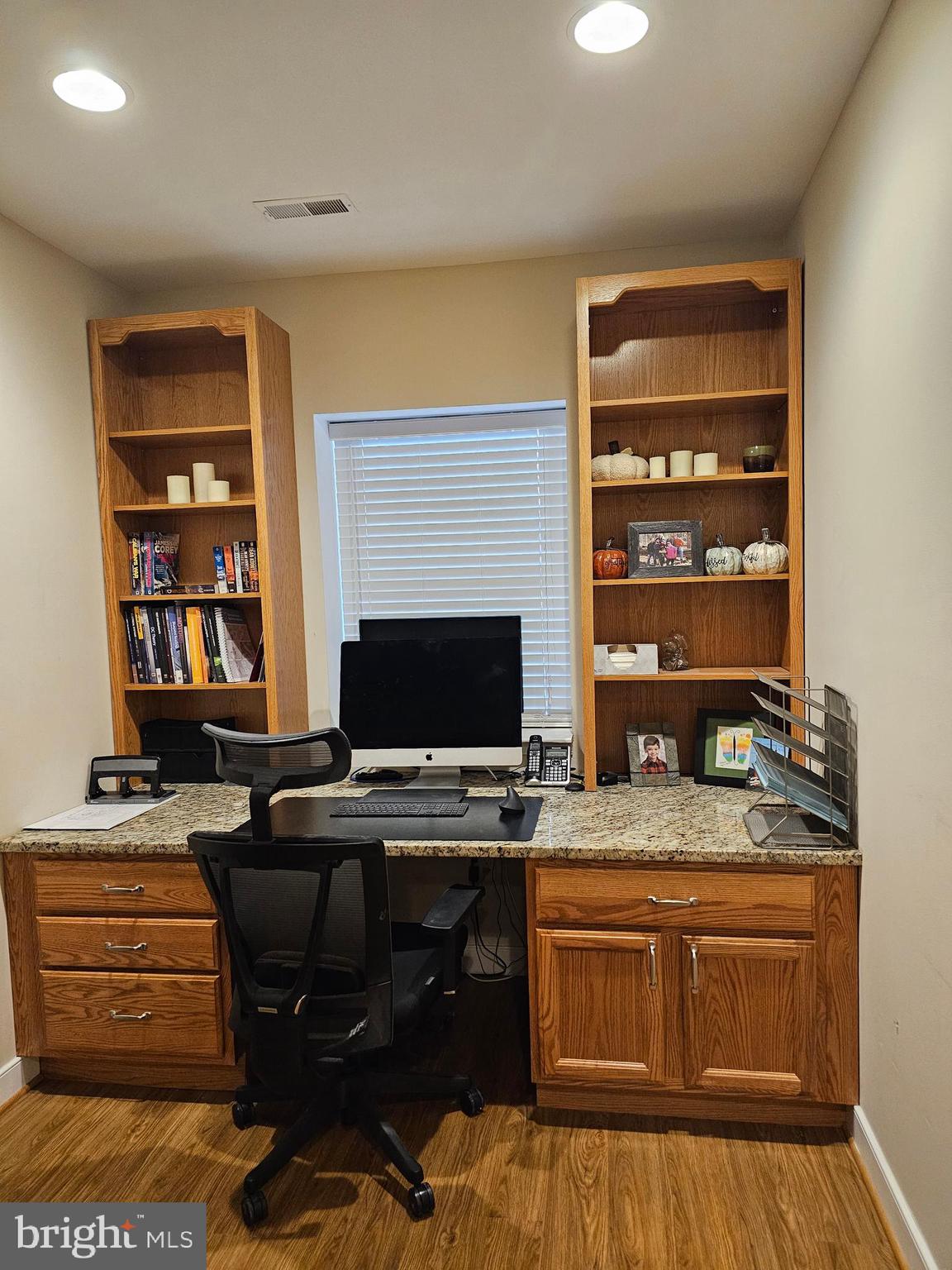 ROSSVILLE - Residential