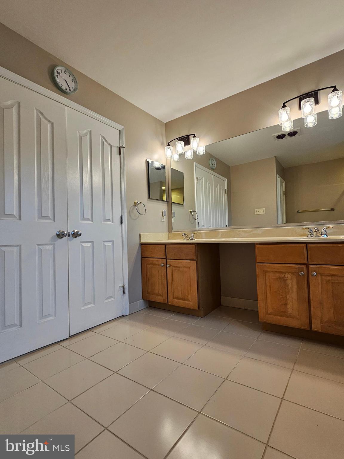 ROSSVILLE - Residential