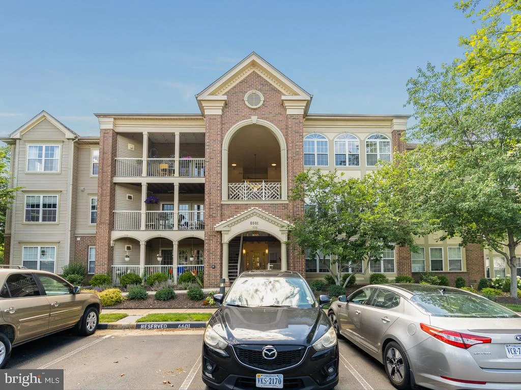 6601 Thackwell Way Unit E, Alexandria, VA 22315
