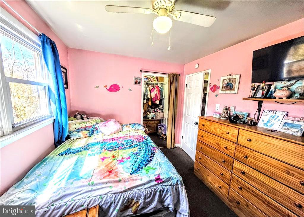 BELTZVILLE LAKE ESTATES - Residential